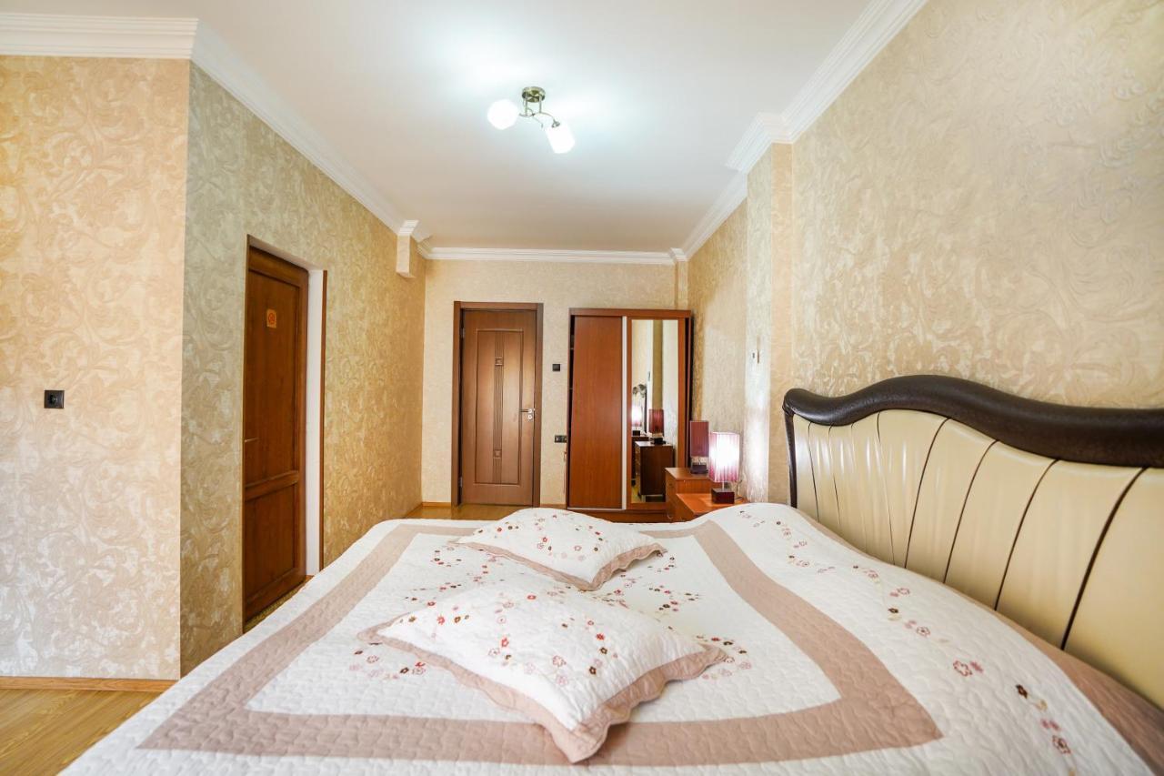 Natali Hotel Borjomi ภายนอก รูปภาพ