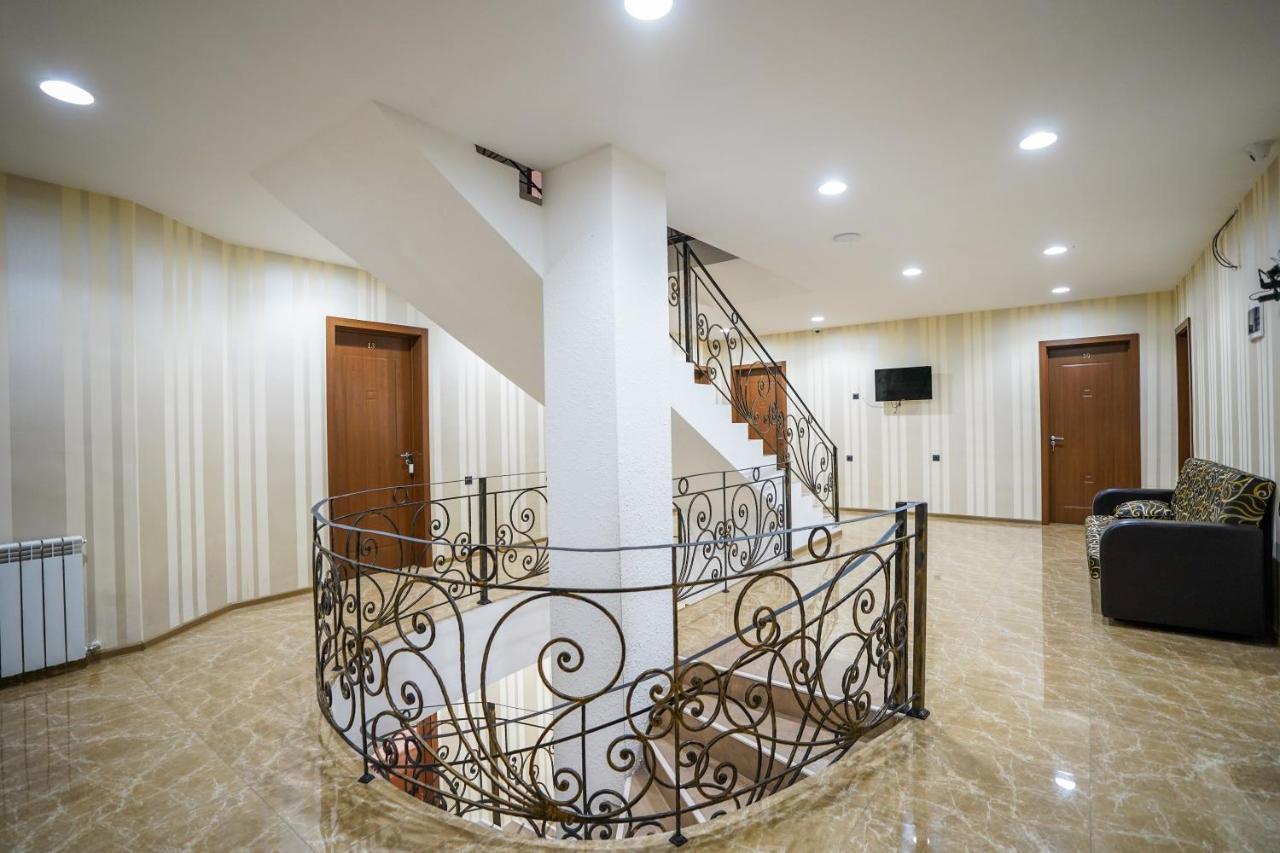 Natali Hotel Borjomi ภายนอก รูปภาพ