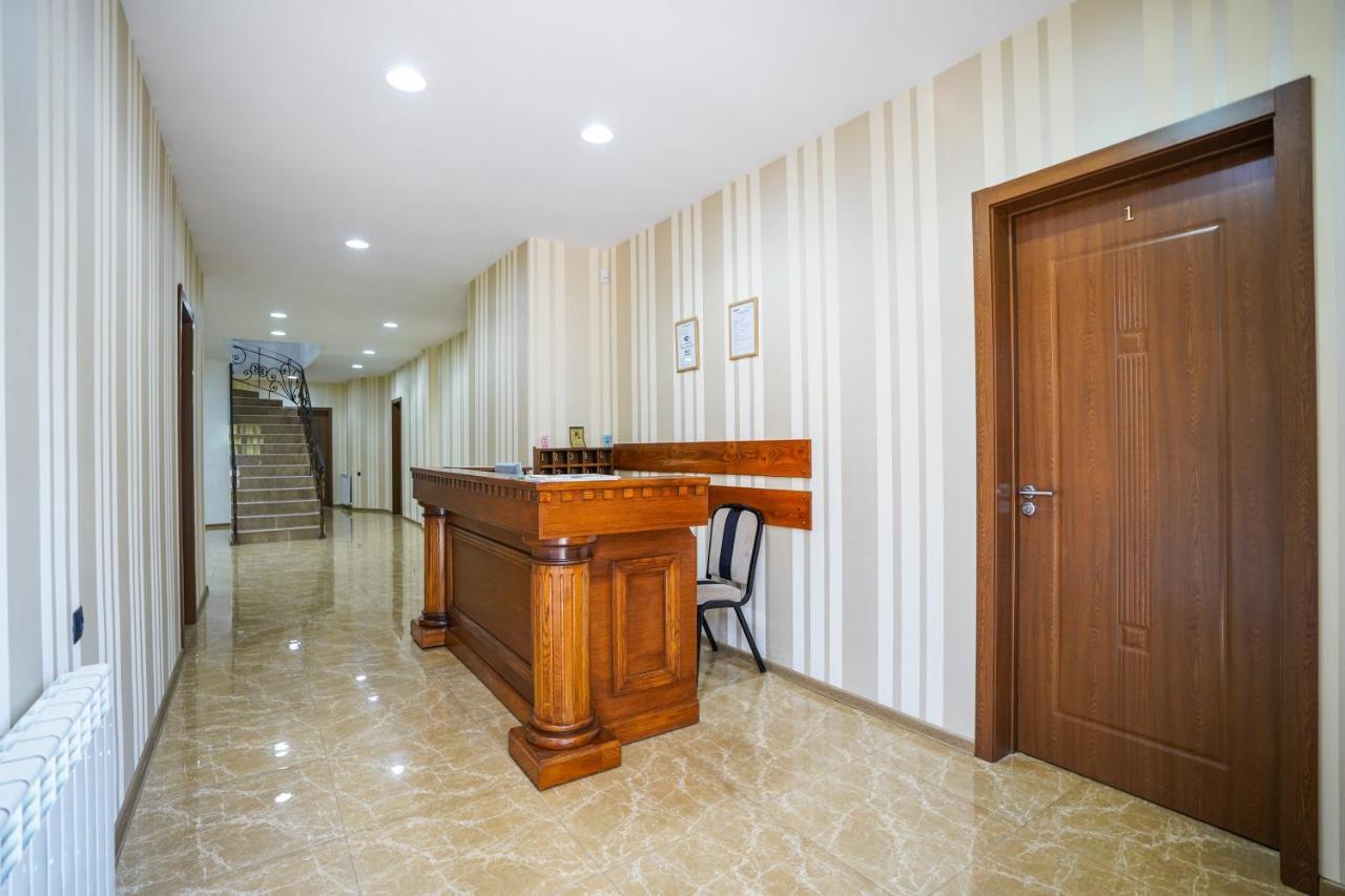 Natali Hotel Borjomi ภายนอก รูปภาพ